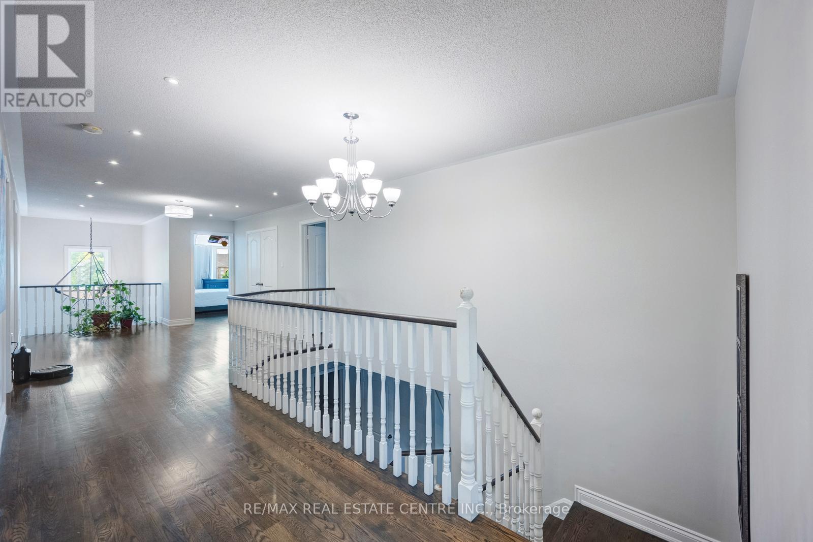 6361 Donway Drive, Mississauga (East Credit), Ontario  L5V 1J5 - Photo 33 - W12197393