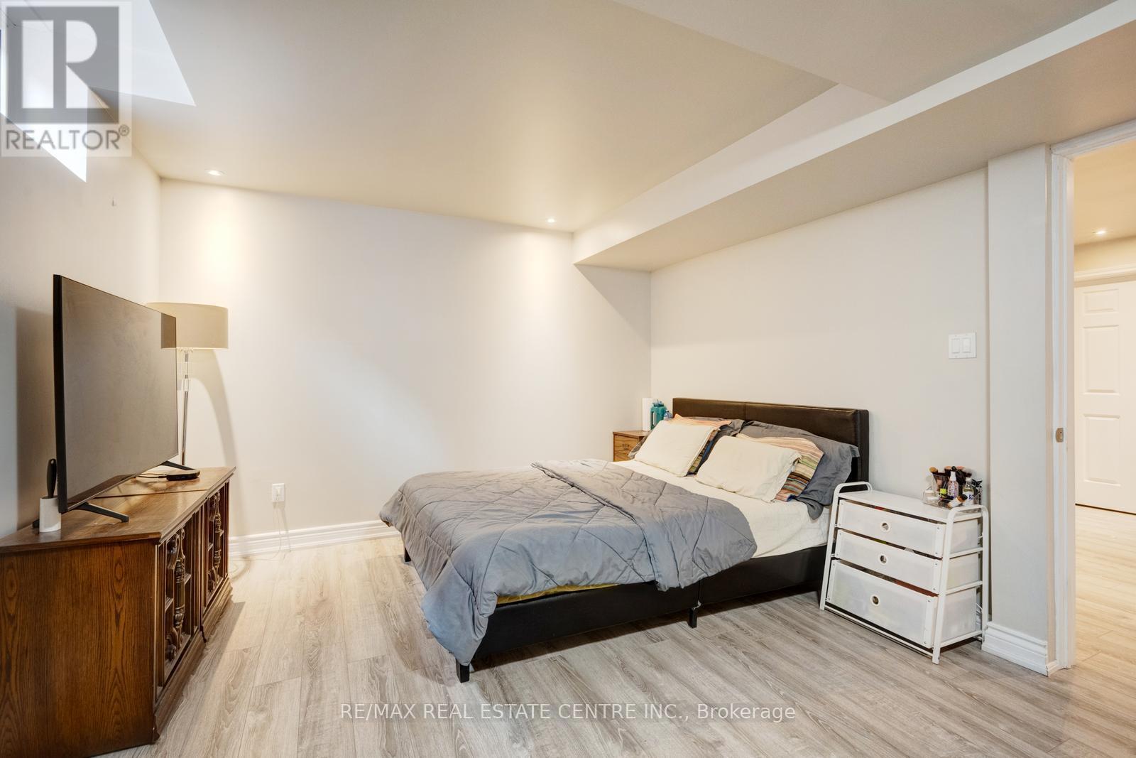 6361 Donway Drive, Mississauga (East Credit), Ontario  L5V 1J5 - Photo 41 - W12197393