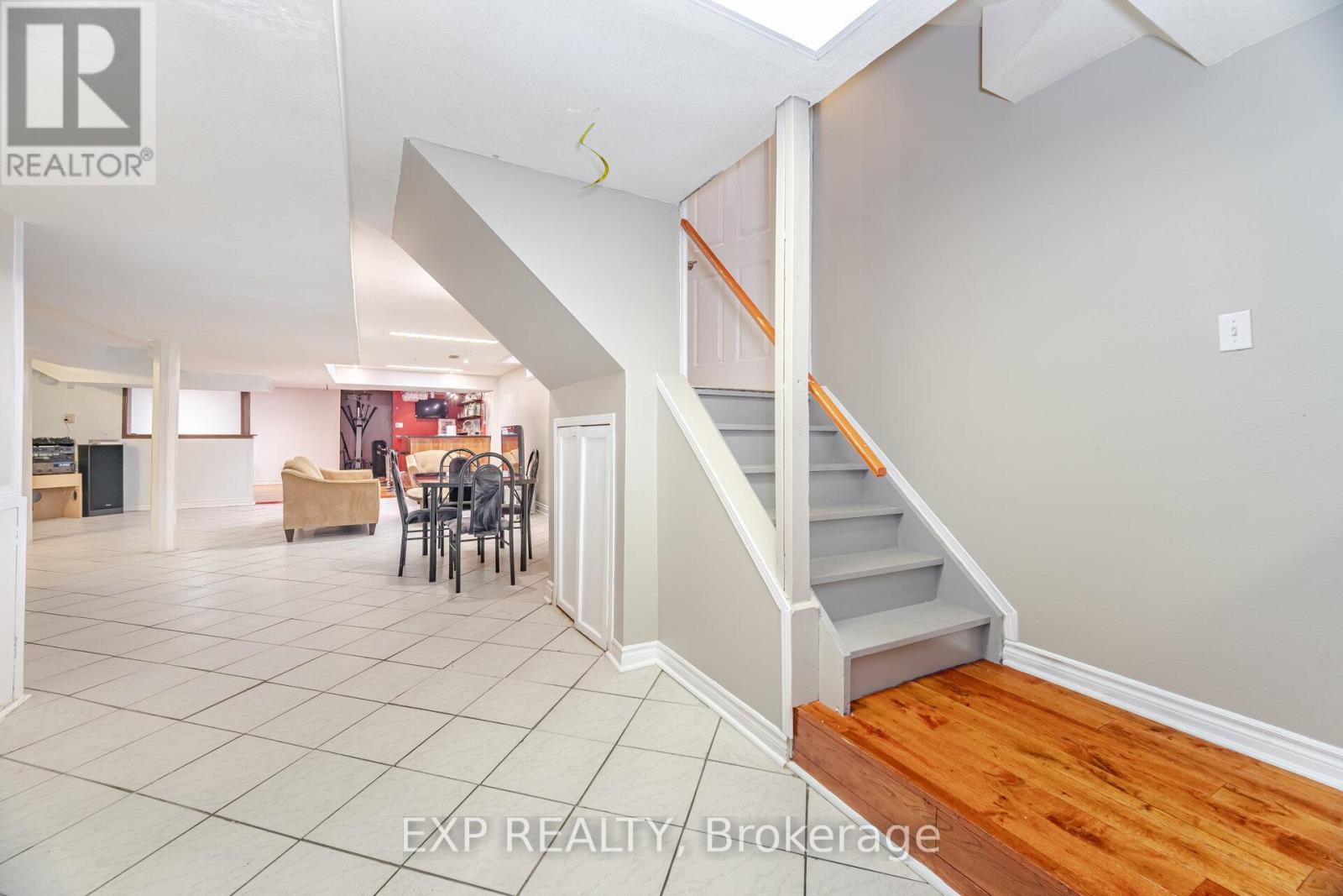 6611 Spinnaker Circle, Mississauga, Ontario  L5W 1R2 - Photo 31 - W12197406