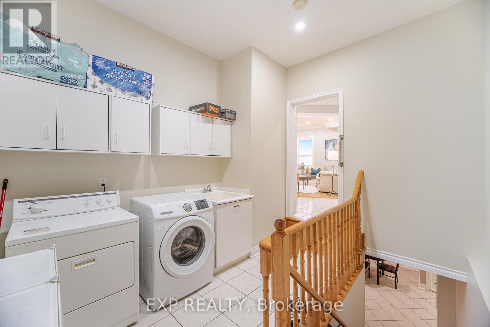 6611 Spinnaker Circle, Mississauga, Ontario  L5W 1R2 - Photo 36 - W12197406