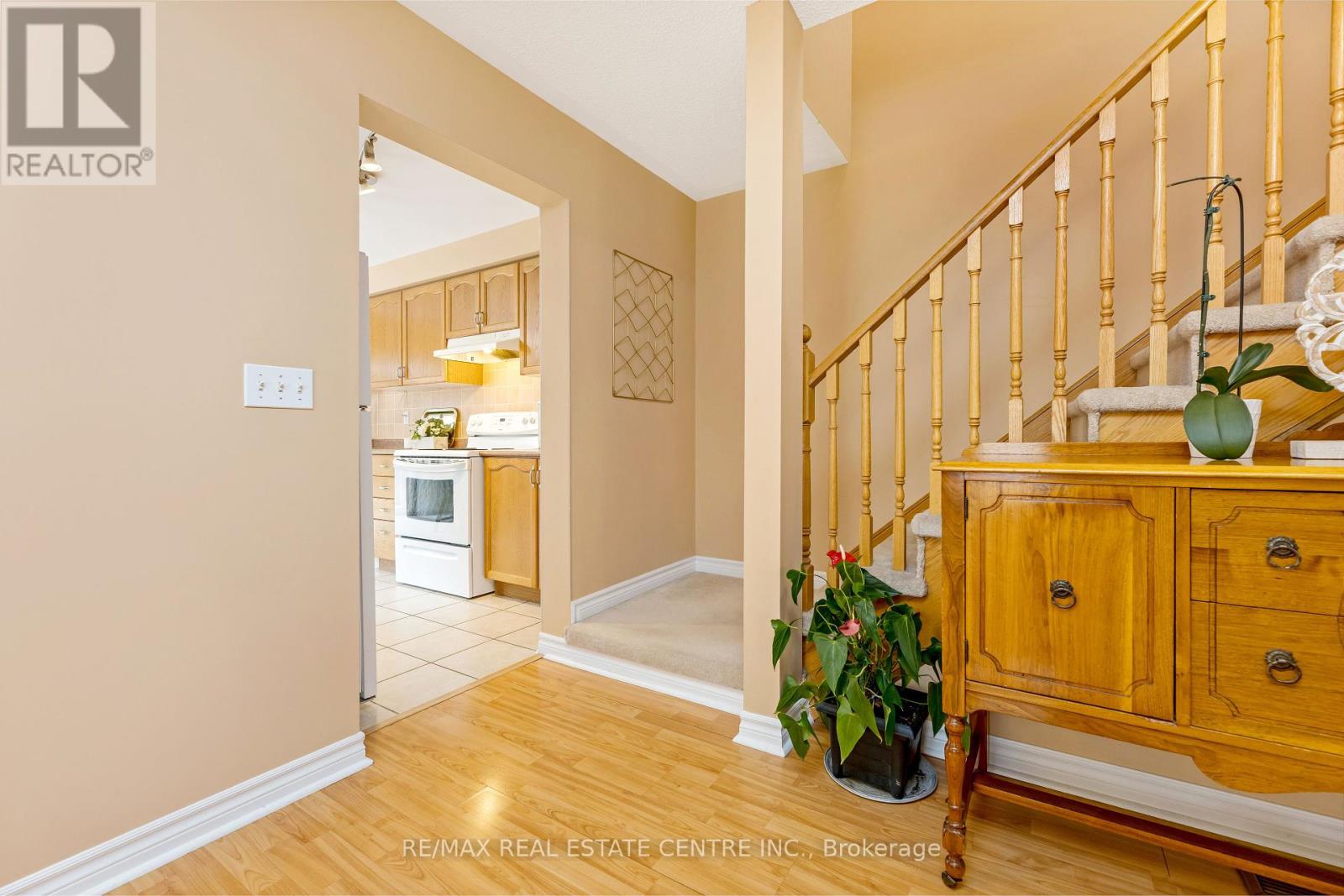 28 Coates Drive, Milton, Ontario  L9T 5R4 - Photo 11 - W12197419