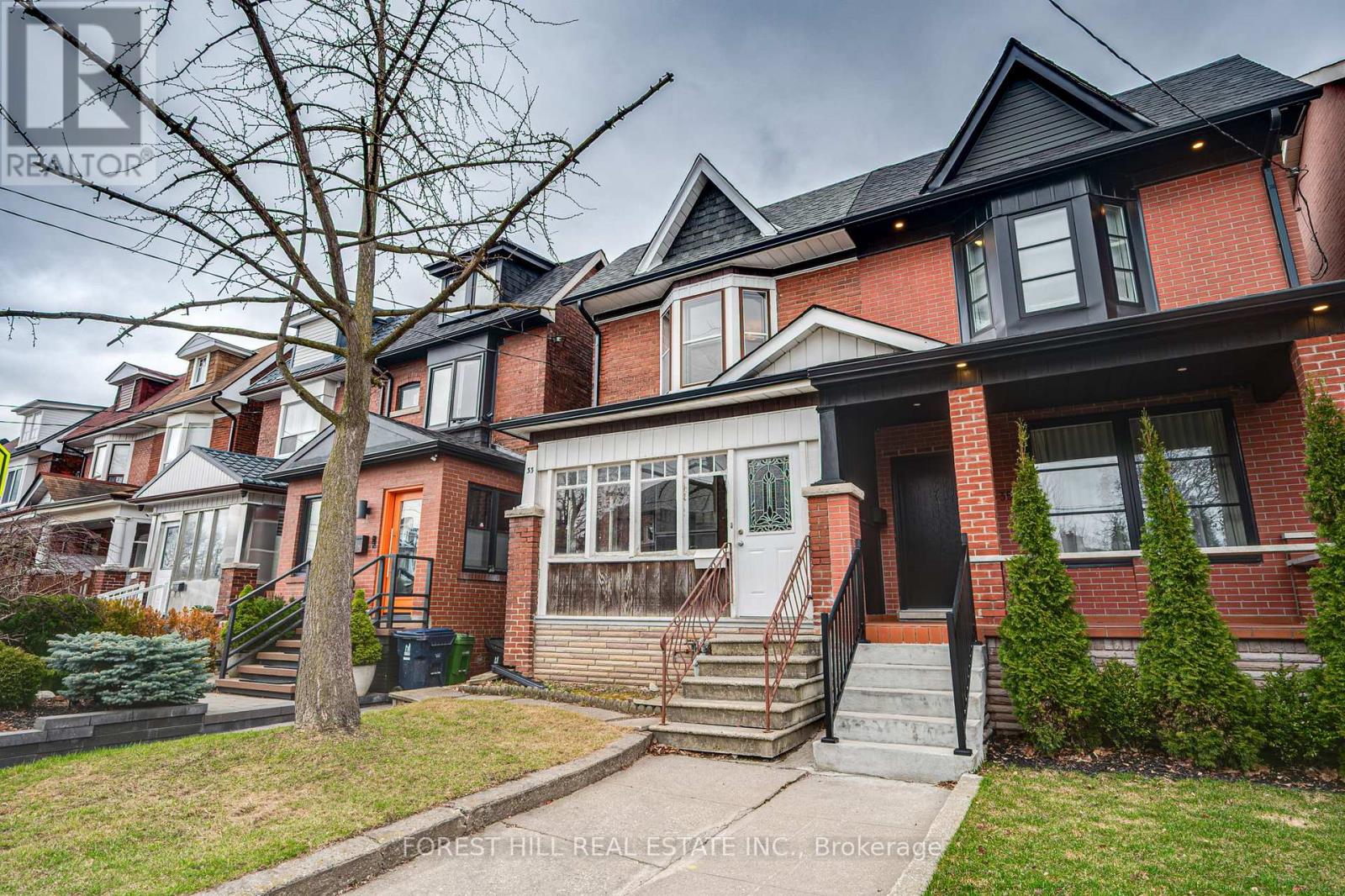 33 HOUNSLOW HEATH ROAD, Toronto, Ontario