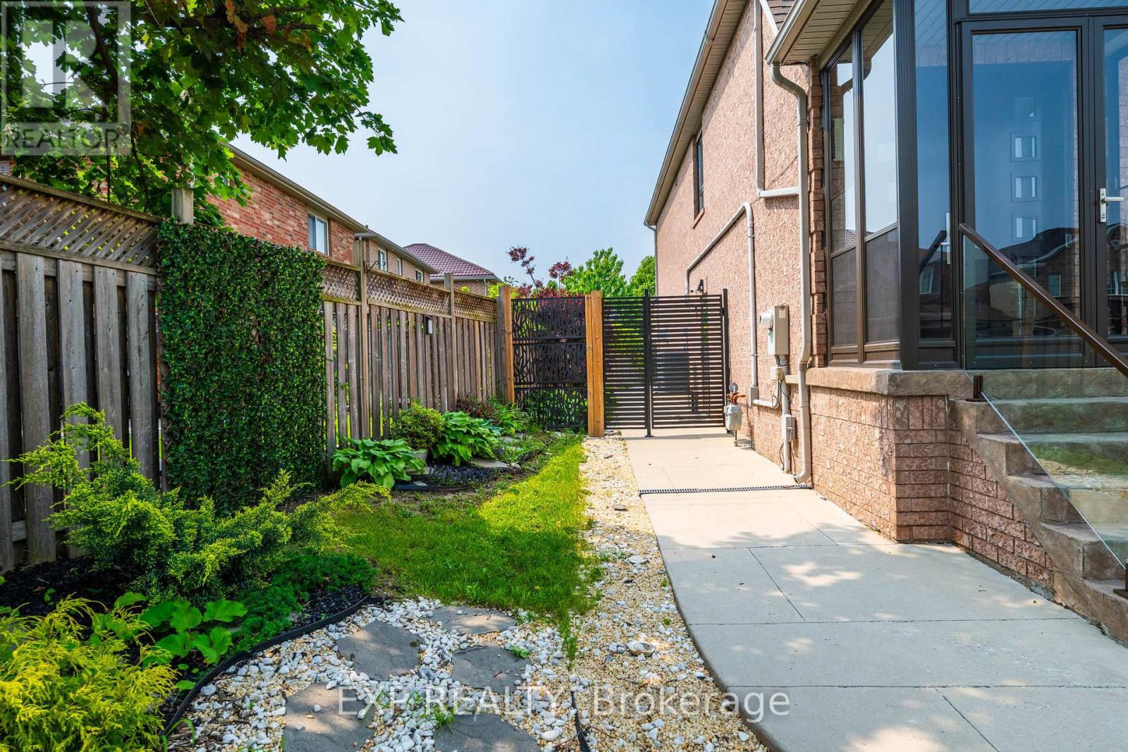4 Silverbell Court, Brampton, Ontario  L7A 3V3 - Photo 26 - W12197451
