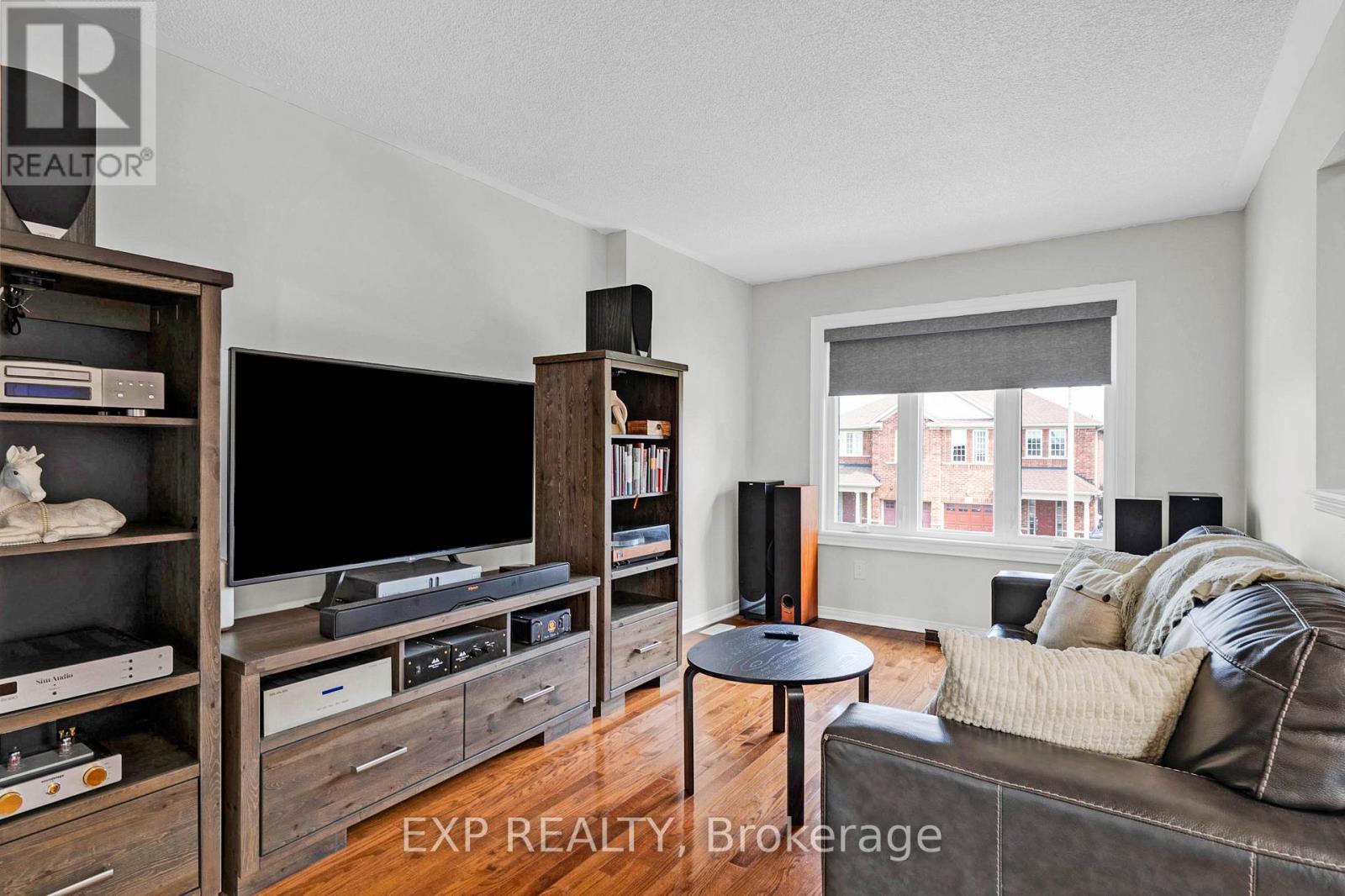 4 Silverbell Court, Brampton, Ontario  L7A 3V3 - Photo 6 - W12197451