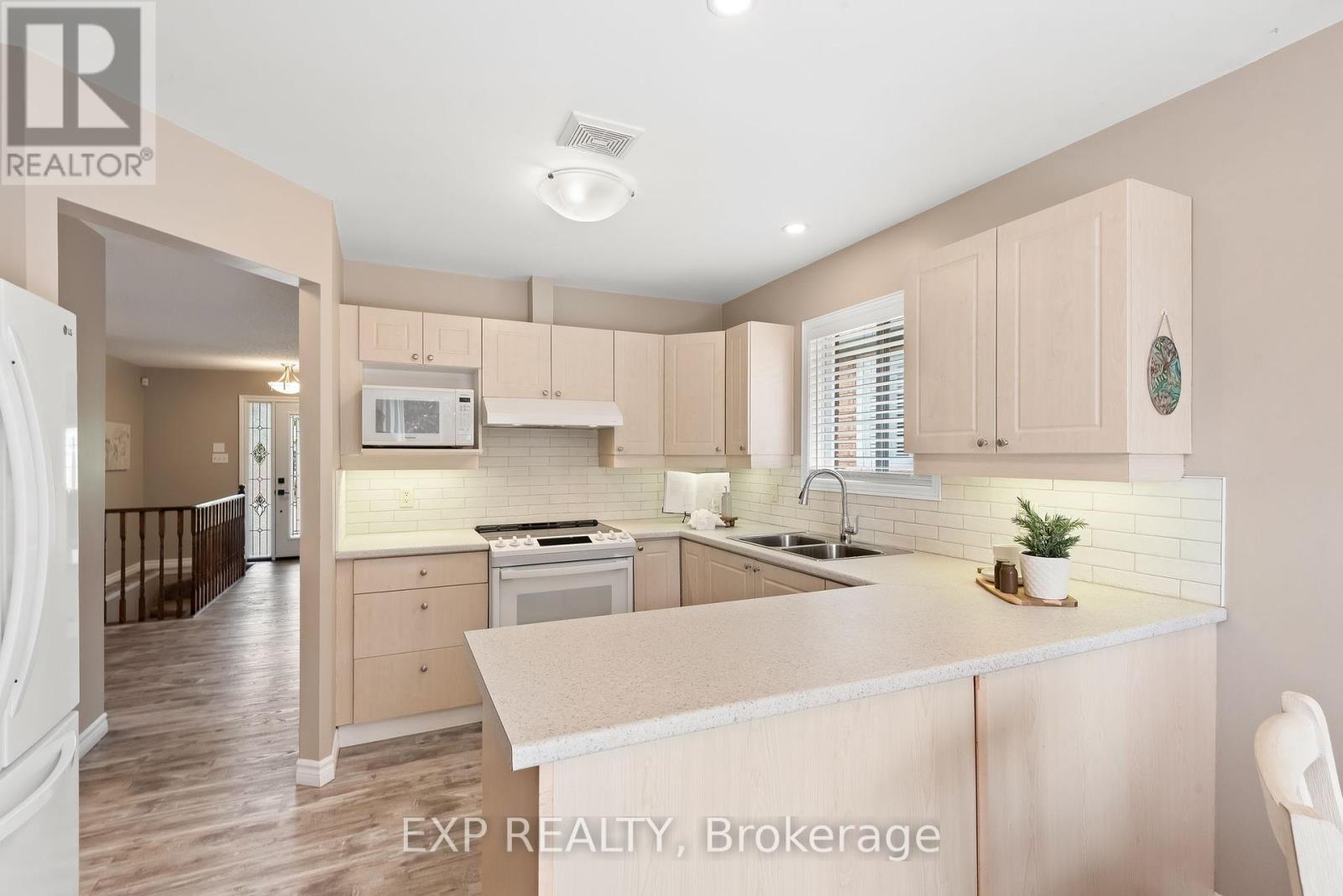 281 Rockingham Court, Cobourg, Ontario  K9A 5W3 - Photo 13 - X12197518