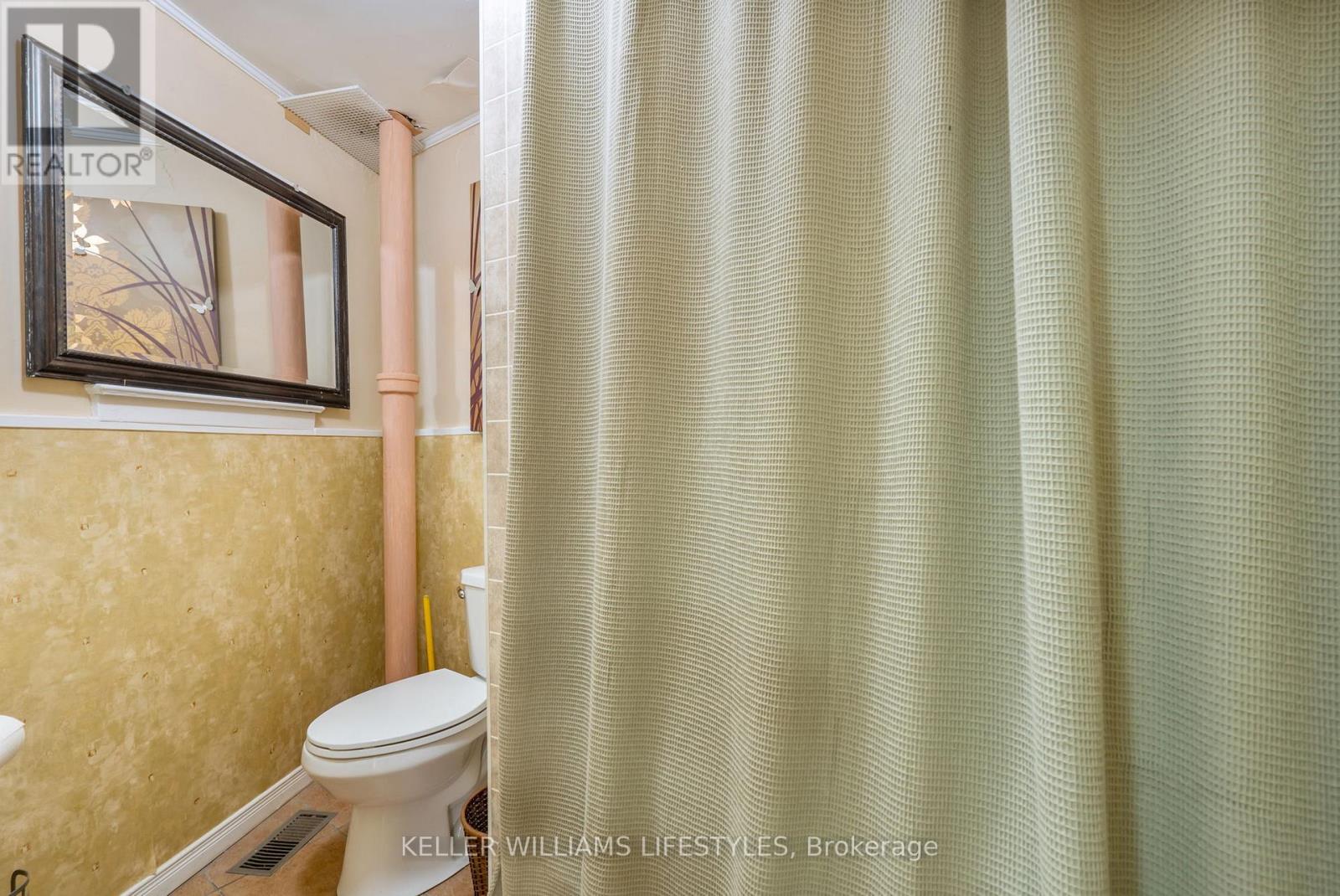 239 Hamilton Road, London East, Ontario  N5Z 1P9 - Photo 10 - X12197537