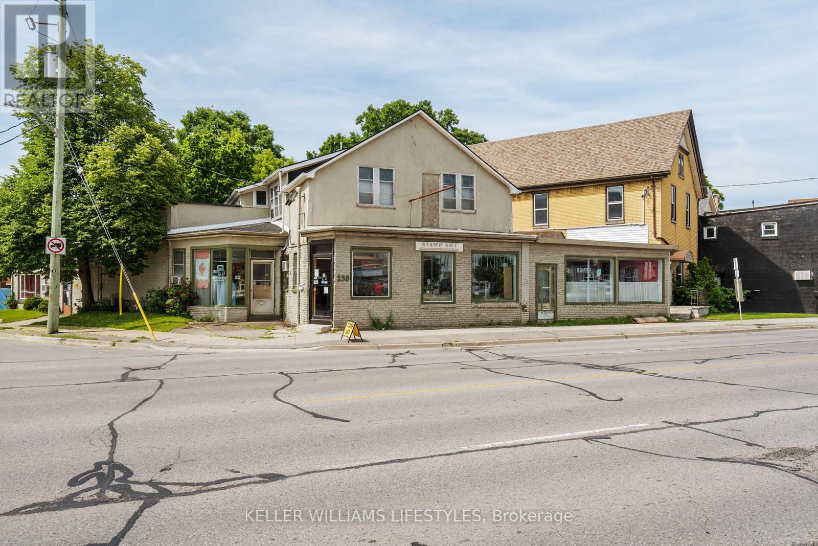 239 Hamilton Road, London East, Ontario  N5Z 1P9 - Photo 2 - X12197537