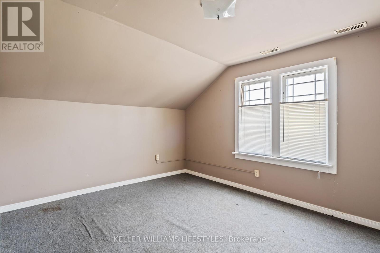 239 Hamilton Road, London East, Ontario  N5Z 1P9 - Photo 22 - X12197537