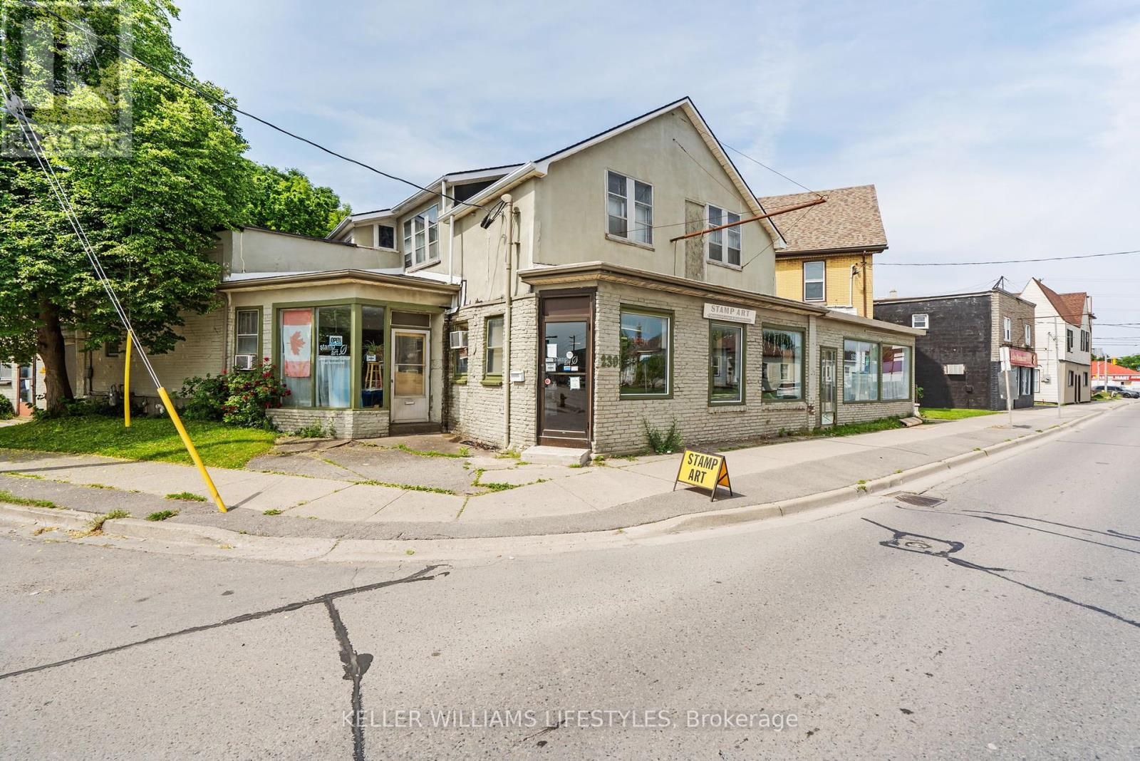 239 HAMILTON ROAD, London East, Ontario