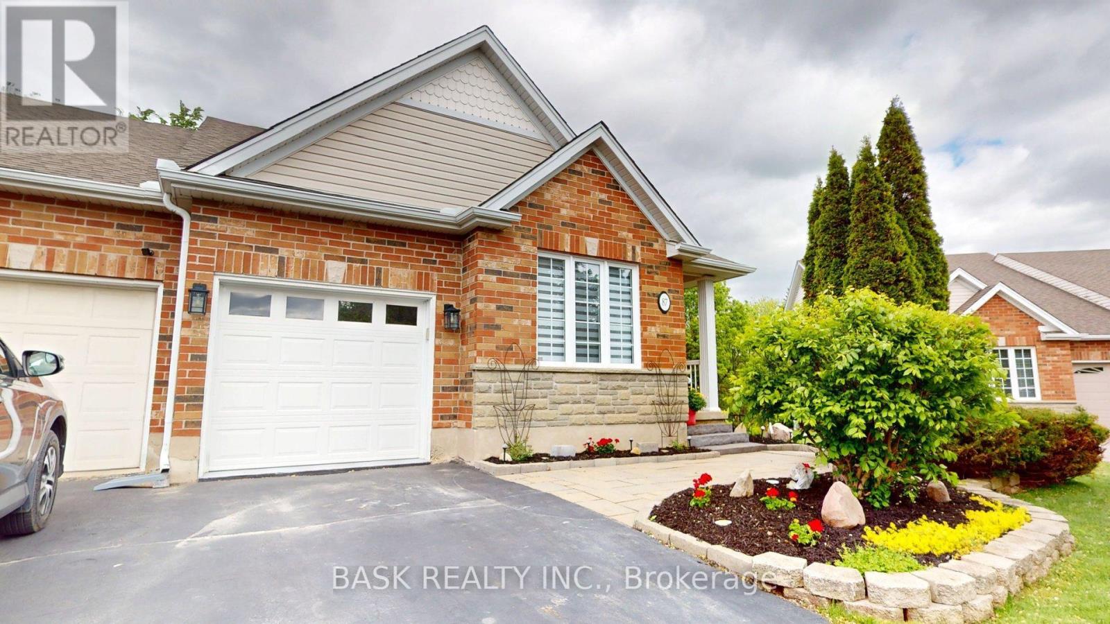 87 Schroder Crescent, Guelph, Ontario  N1E 7B4 - Photo 2 - X12197405