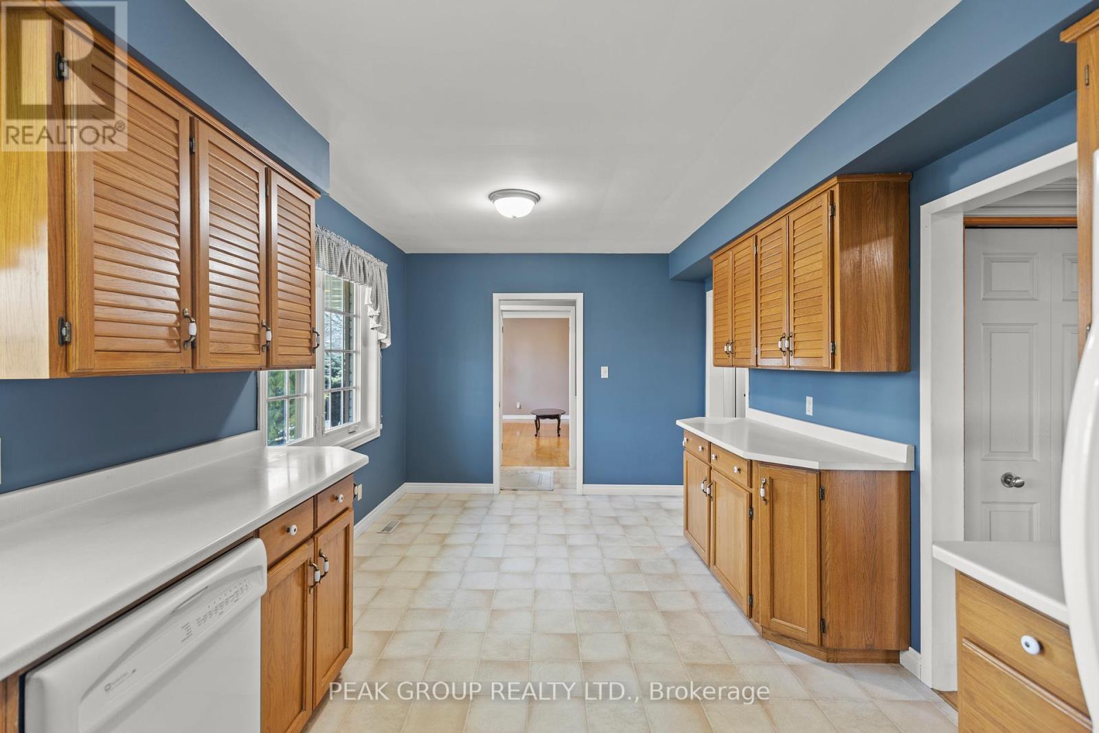 17 Trelawne Drive, St. Catharines, Ontario  L2M 2G6 - Photo 15 - X12197517