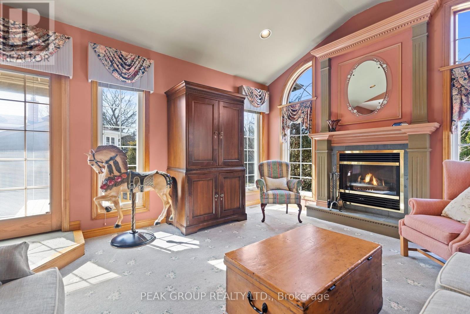 17 Trelawne Drive, St. Catharines, Ontario  L2M 2G6 - Photo 6 - X12197517