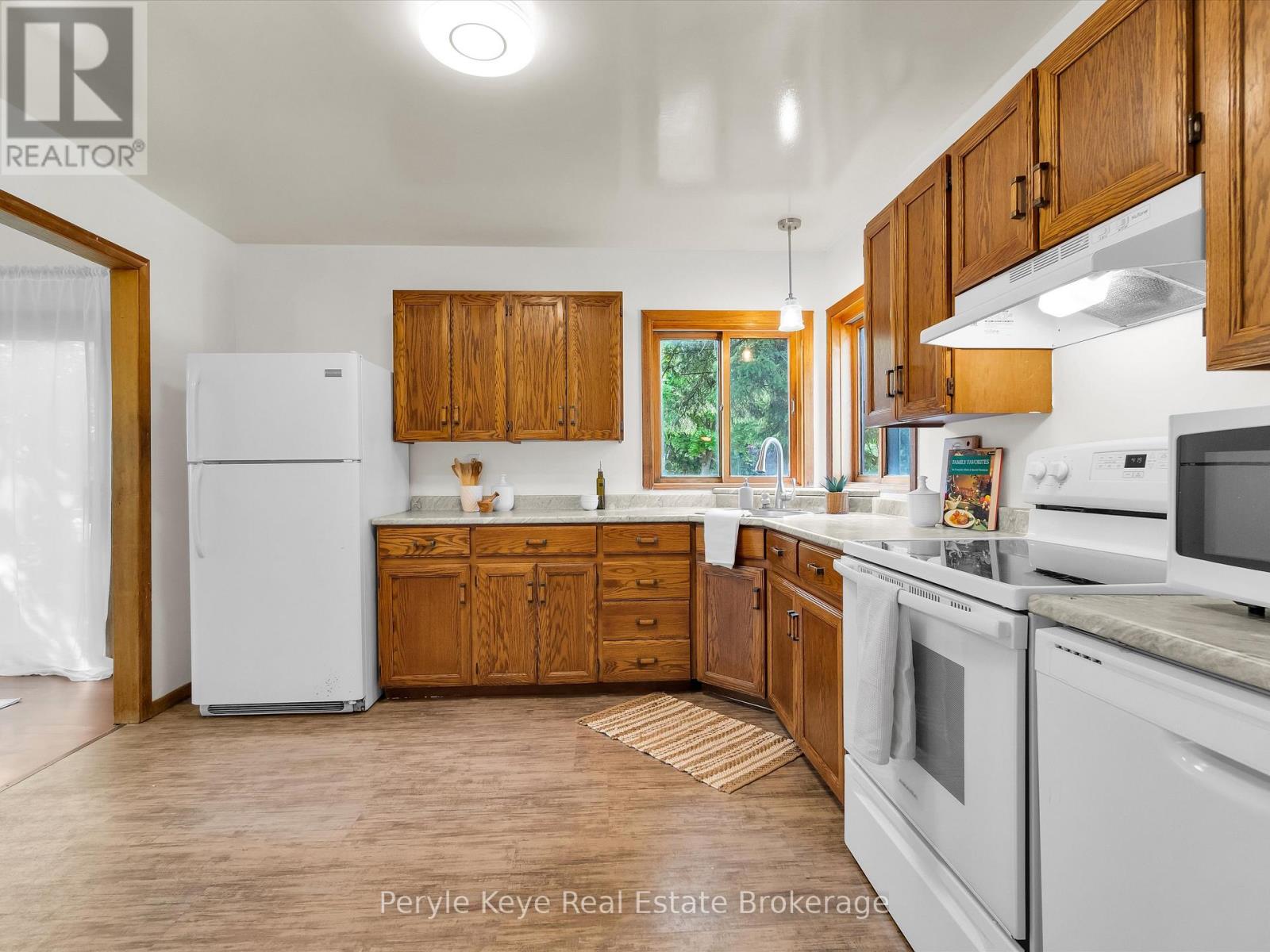 5 Bird Lane, Bracebridge, Ontario  P1L 1J1 - Photo 12 - X12197488