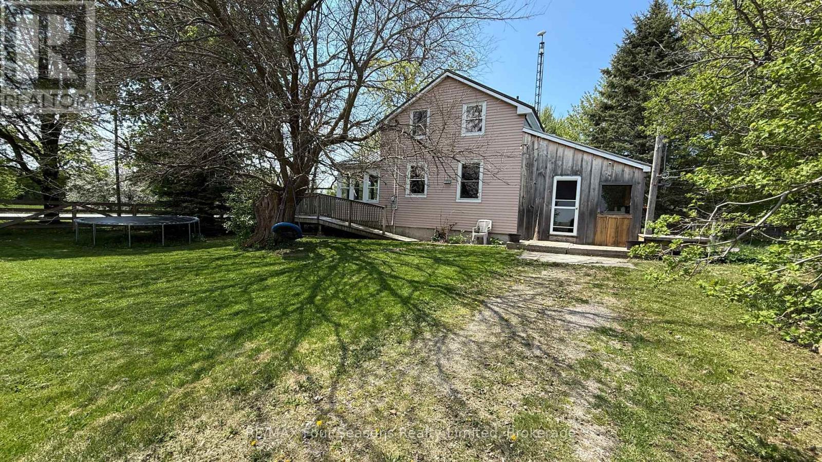 1592 Bruce Saugeen Town Line, Saugeen Shores, Ontario  N0H 2C5 - Photo 16 - X12197492