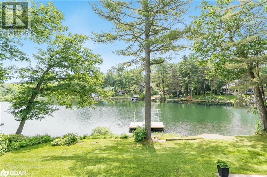 7817 Oakridge Drive, Washago, Ontario  L0K 2B0 - Photo 3 - 40737067