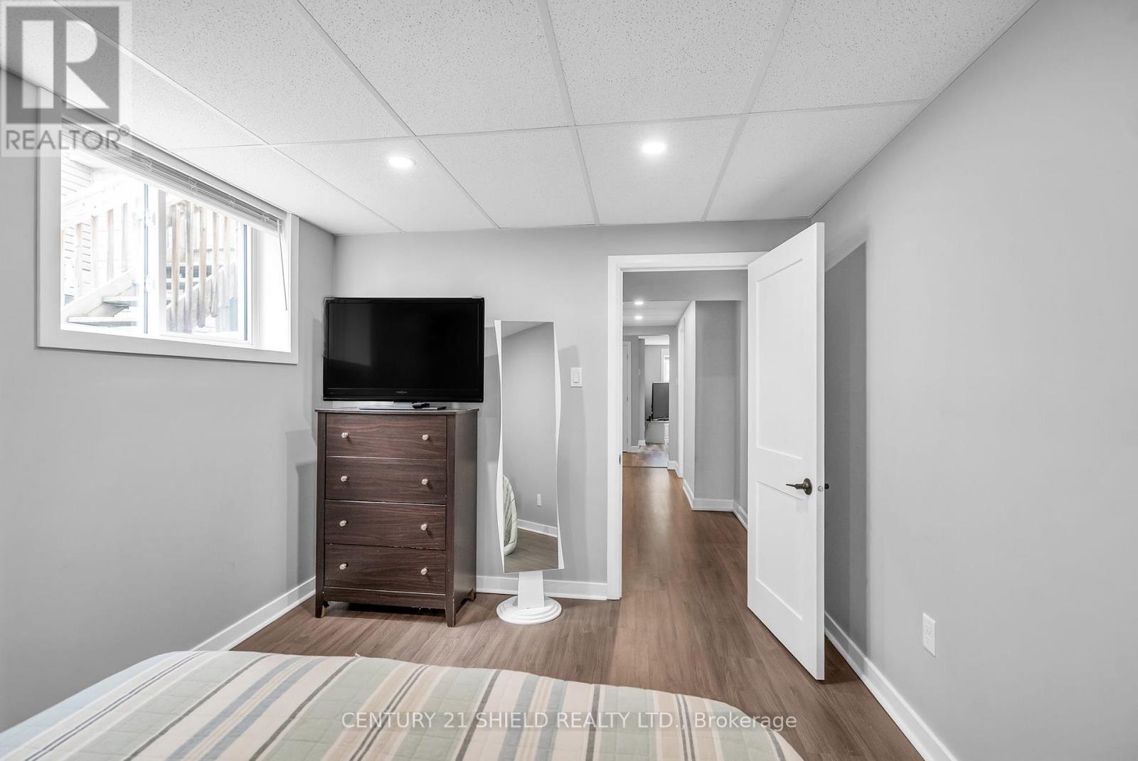56 Cameron Crescent, Cornwall, Ontario  K6K 0B7 - Photo 29 - X12197540