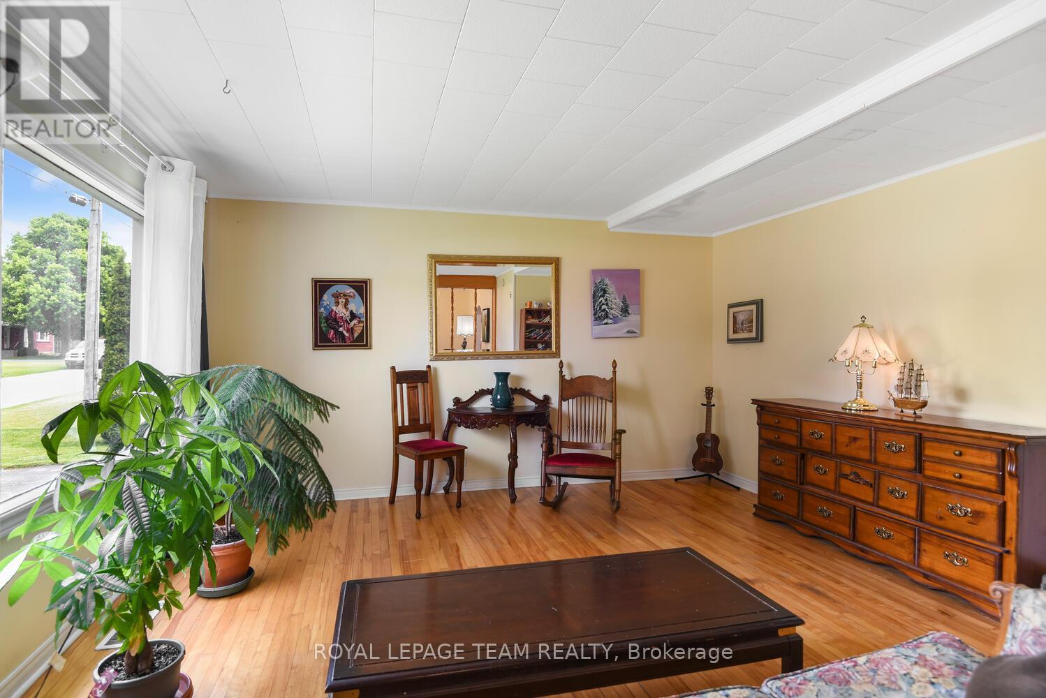 435 Wood Street E, Prescott, Ontario  K0E 1T0 - Photo 10 - X12197494