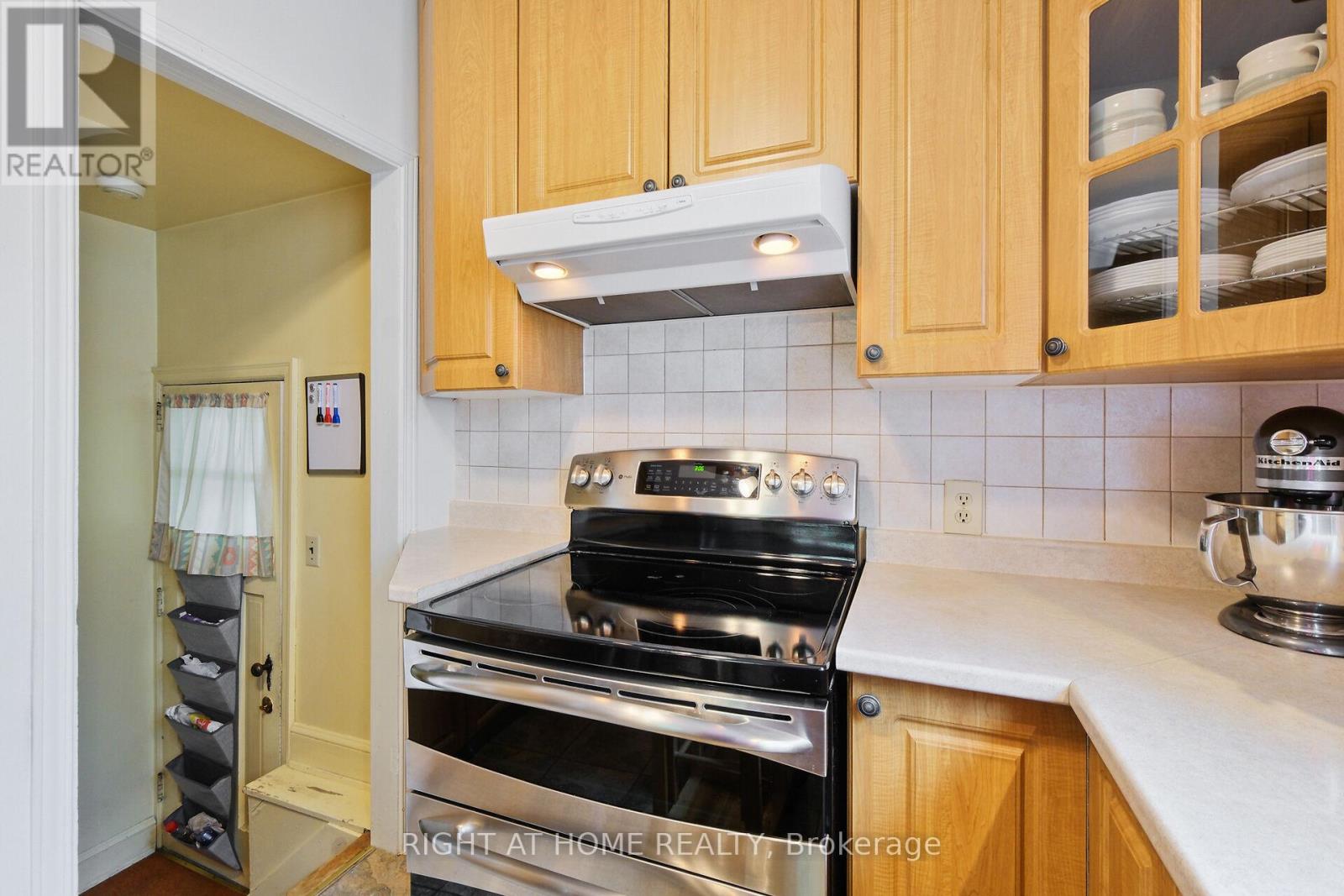 110 Clegg Street, Ottawa, Ontario  K1S 0H9 - Photo 15 - X12197536