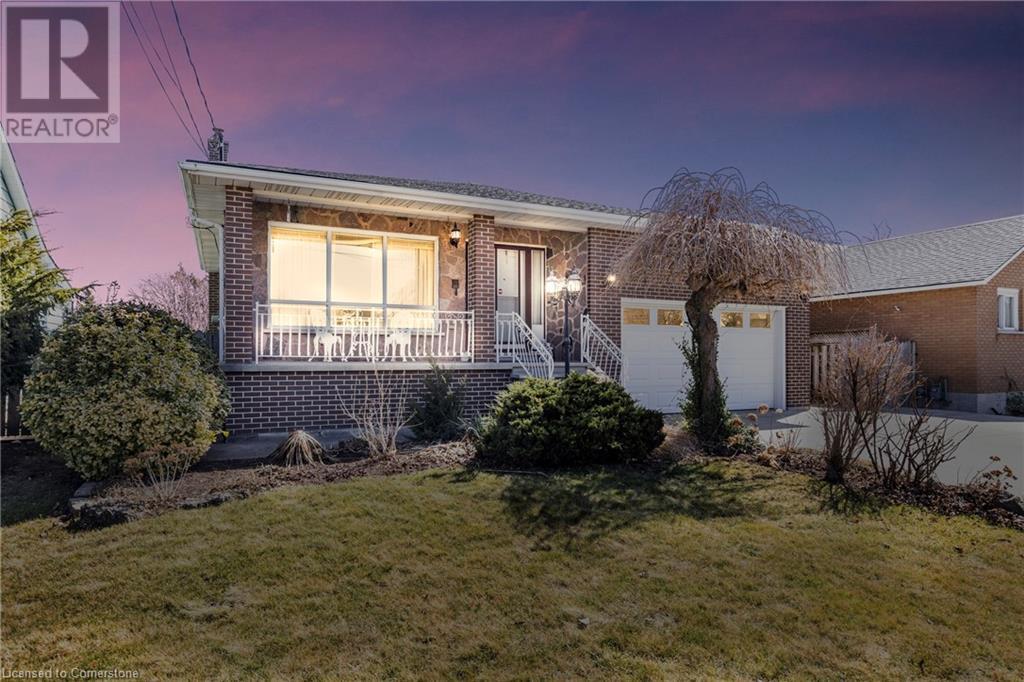 212 Margaret Avenue, Stoney Creek, Ontario  L8E 2H8 - Photo 2 - 40730773