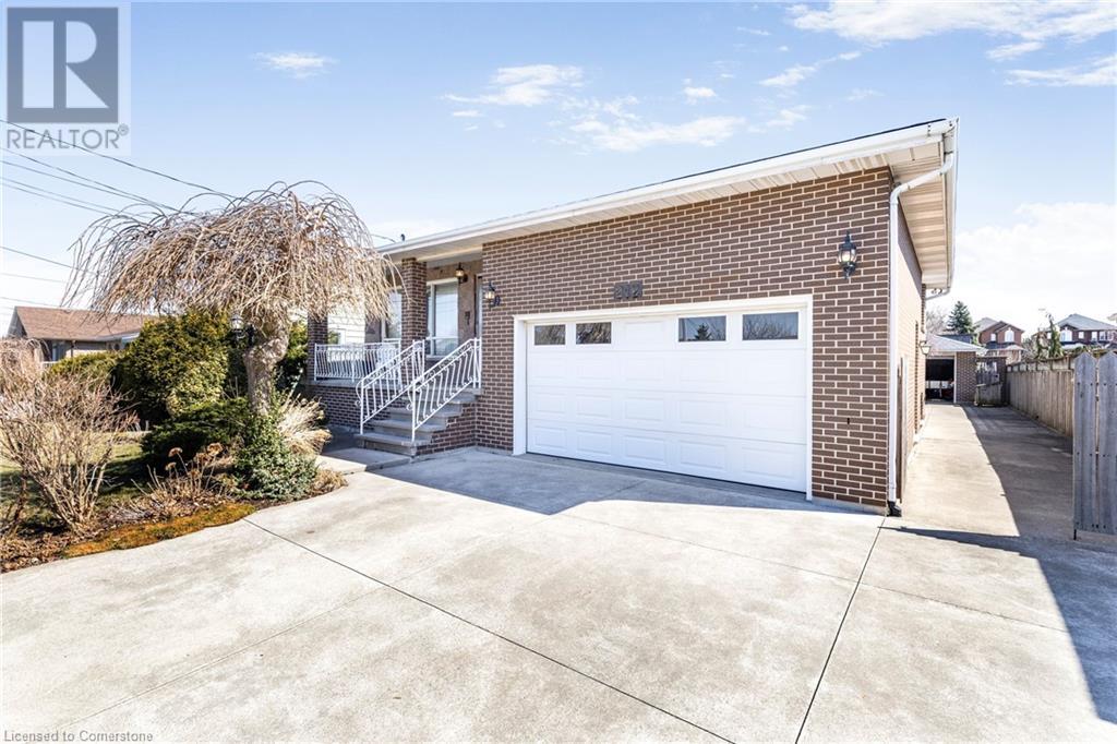 Property at 212 MARGARET Avenue image 3