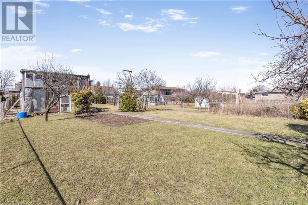 212 Margaret Avenue, Stoney Creek, Ontario  L8E 2H8 - Photo 46 - 40730773