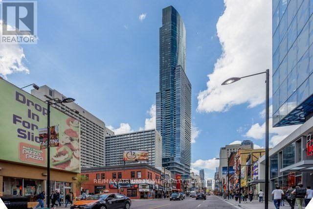 31 - 384 YONGE STREET, Toronto, Ontario