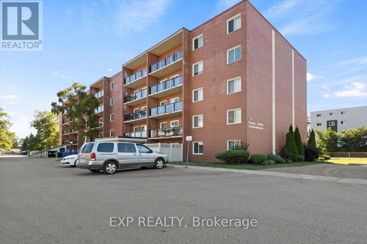 Property at 306 - 131 TAUNTON ROAD E image 1