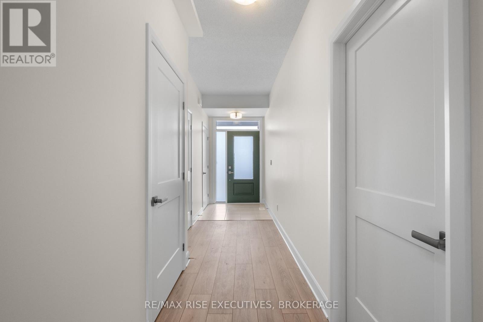 Property at 412 BUCKTHORN DRIVE image 4