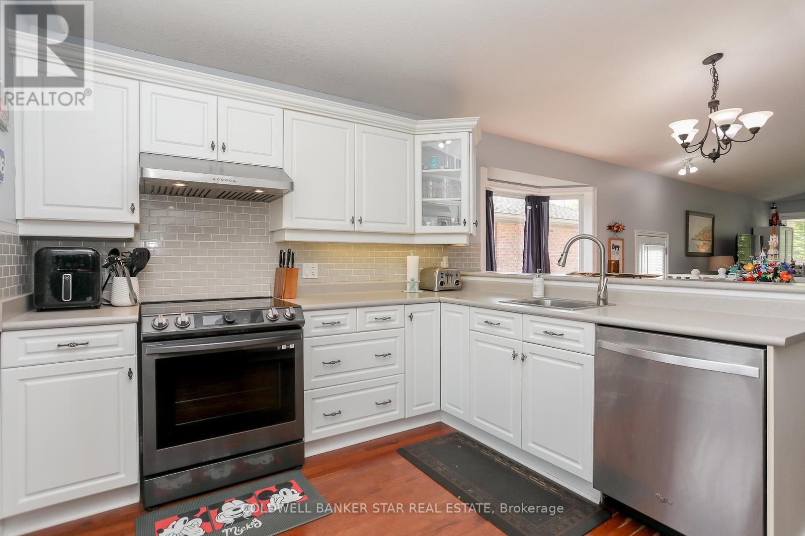 607 Highview Drive, St. Thomas, Ontario  N5R 6B4 - Photo 17 - X12197571