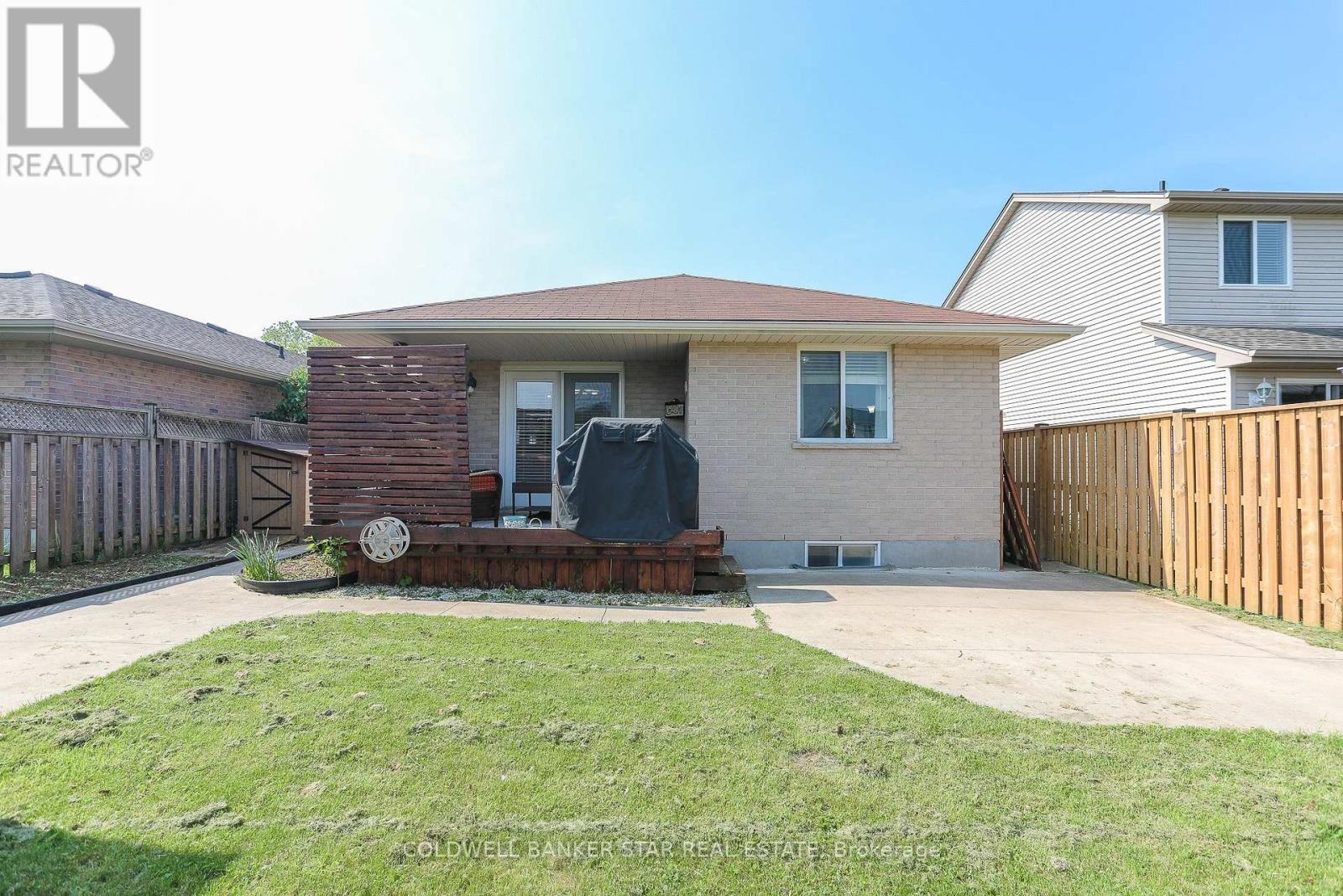 607 Highview Drive, St. Thomas, Ontario  N5R 6B4 - Photo 42 - X12197571