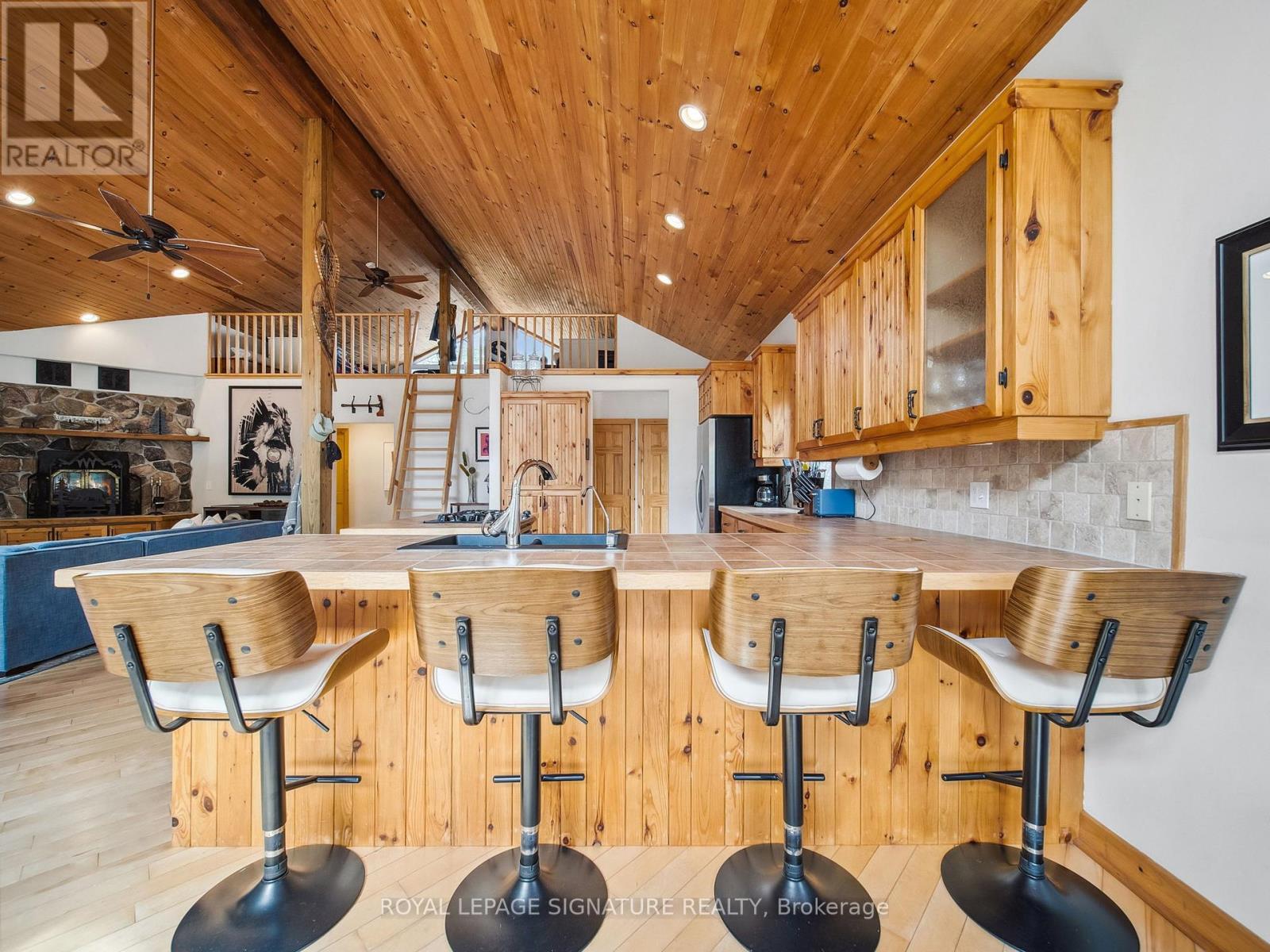 3309 Riverdale Drive, Severn, Ontario  L0K 2B0 - Photo 13 - S12128790
