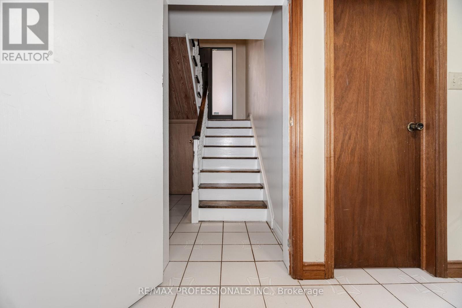 152 Church Street, Toronto, Ontario  M9N 1N5 - Photo 34 - W12186063