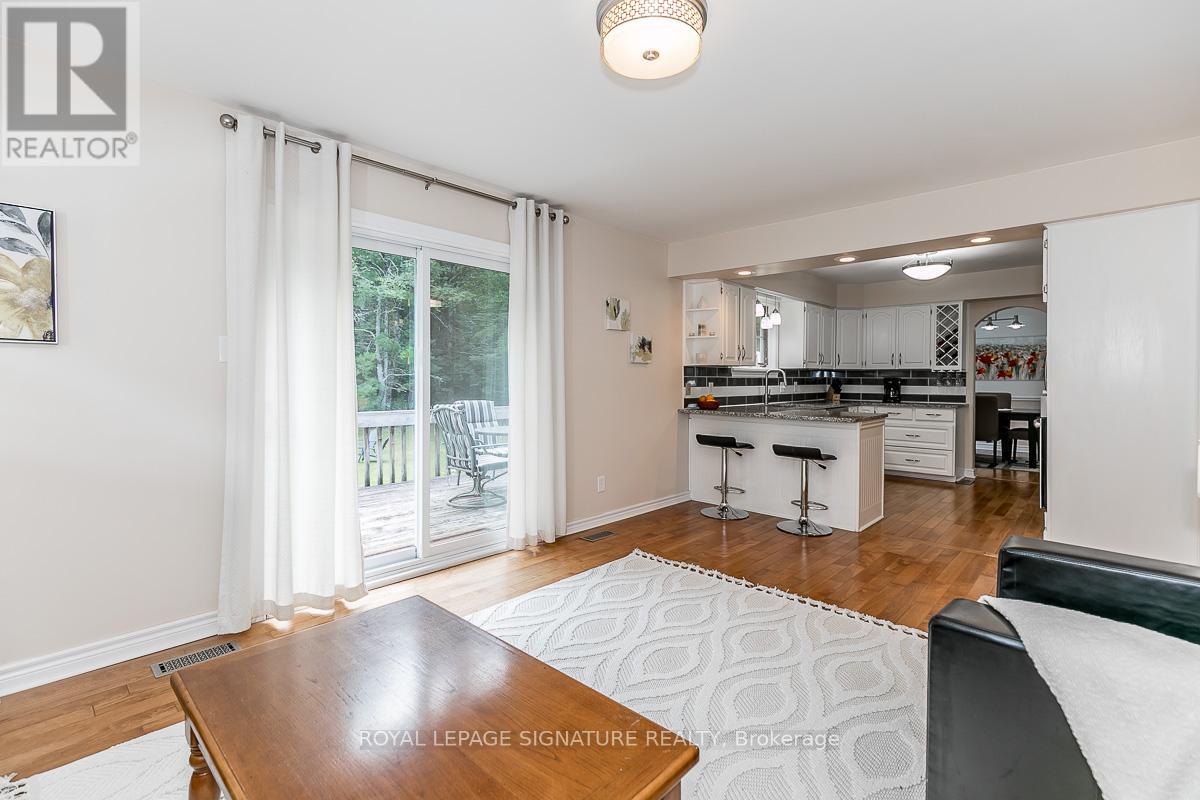1032 Base Line Road, Gravenhurst, Ontario  P0E 1N0 - Photo 6 - X12164058
