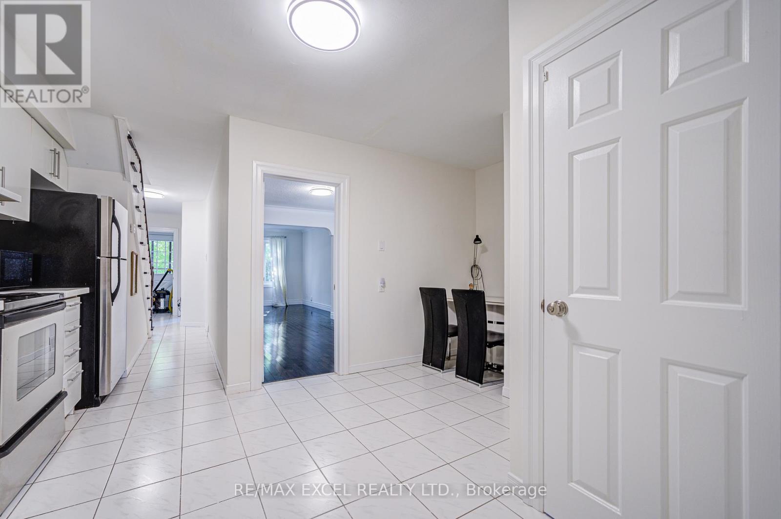 523 Delaware Avenue, Toronto, Ontario  M6H 2V3 - Photo 15 - C12197553