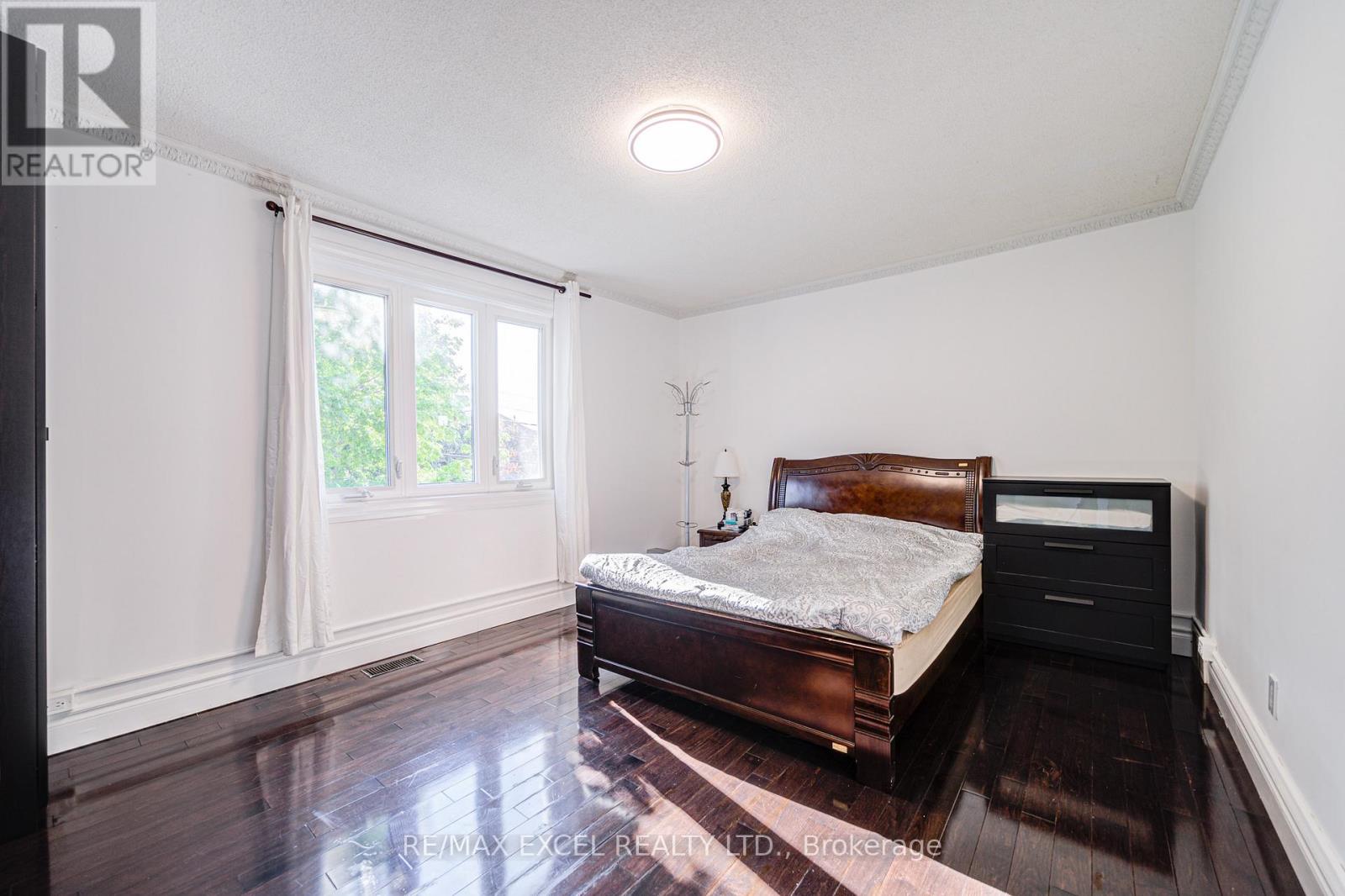 523 Delaware Avenue, Toronto, Ontario  M6H 2V3 - Photo 23 - C12197553