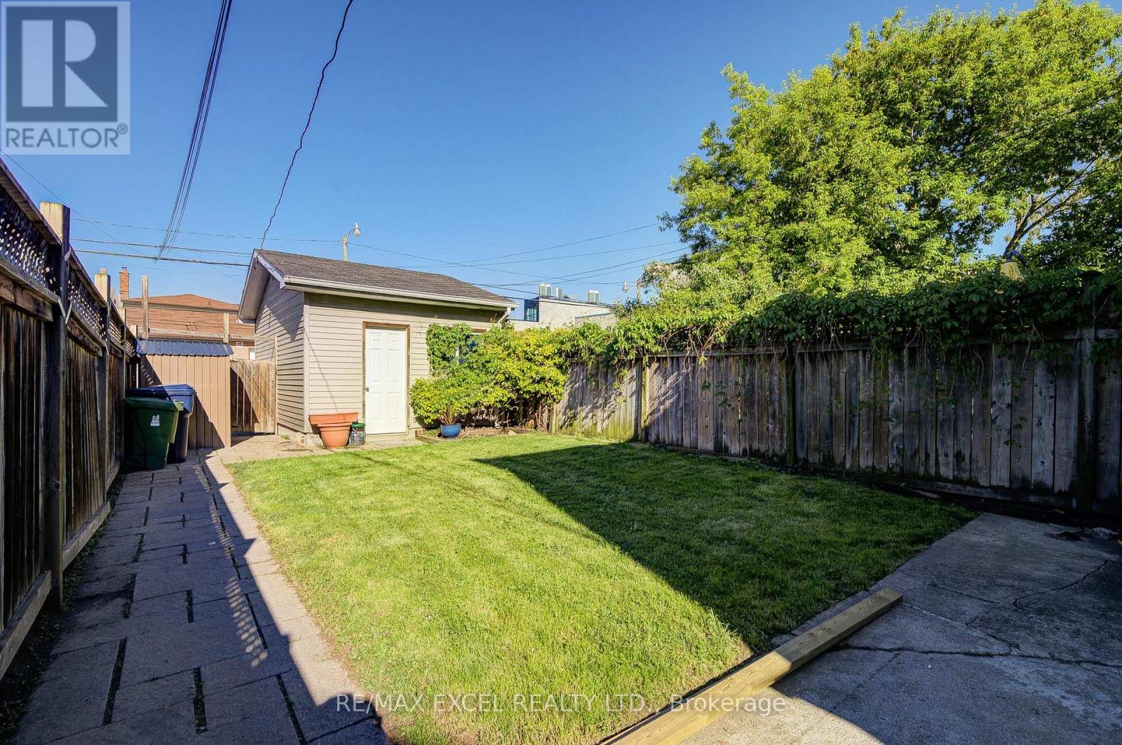 523 Delaware Avenue, Toronto, Ontario  M6H 2V3 - Photo 39 - C12197553