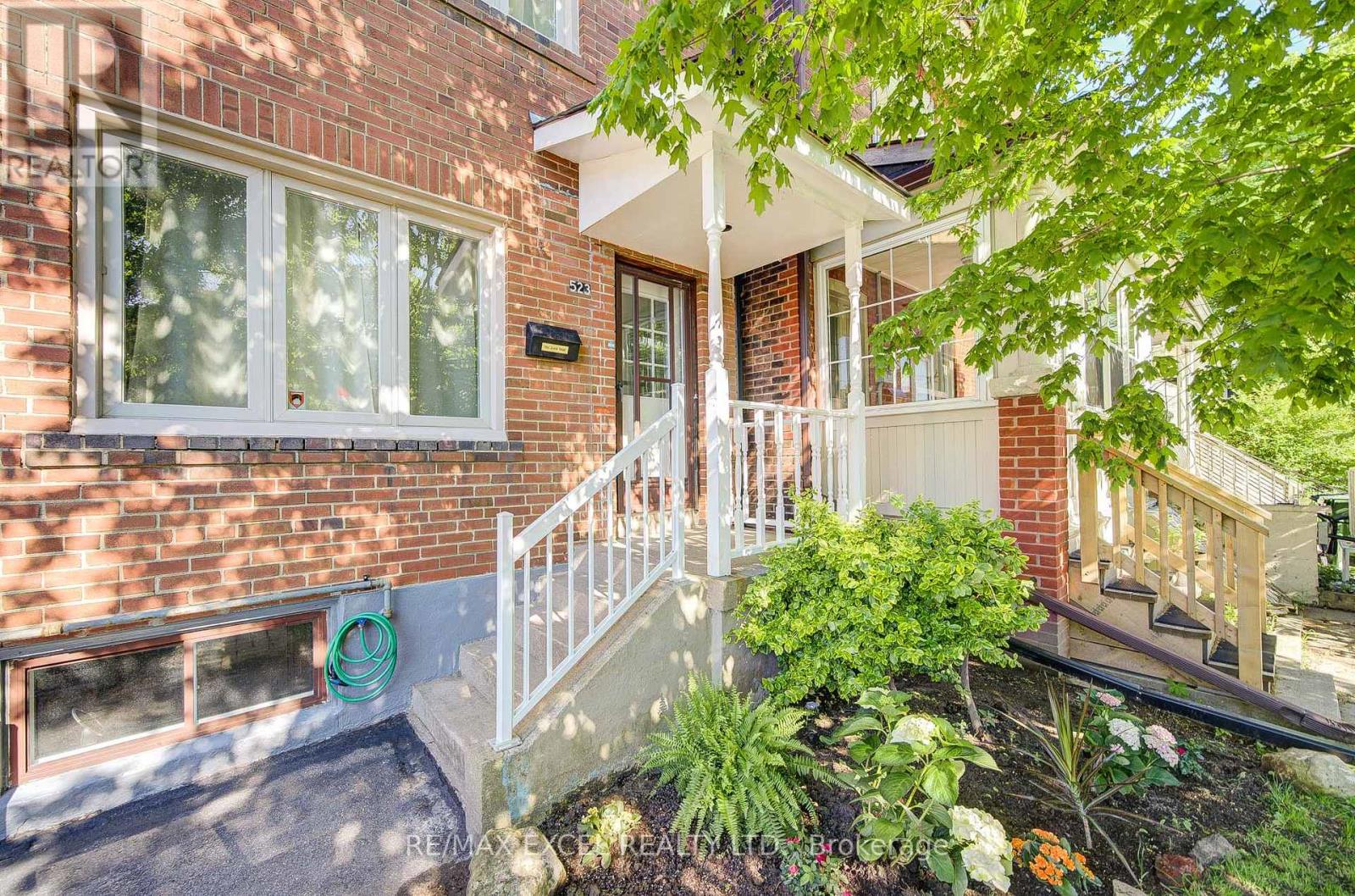 523 Delaware Avenue, Toronto, Ontario  M6H 2V3 - Photo 4 - C12197553