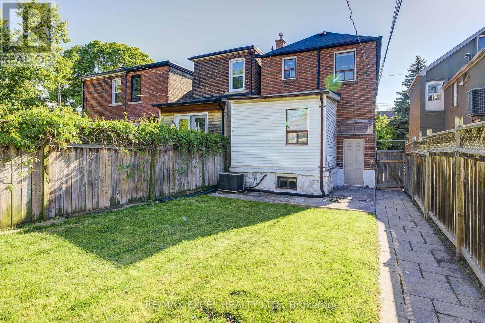 523 Delaware Avenue, Toronto, Ontario  M6H 2V3 - Photo 41 - C12197553