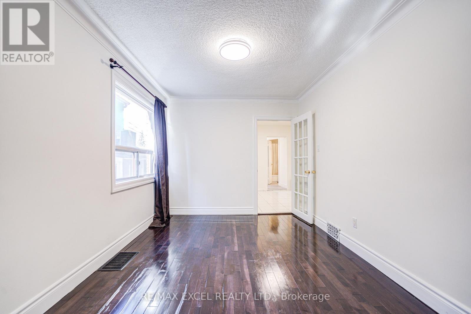 523 Delaware Avenue, Toronto, Ontario  M6H 2V3 - Photo 8 - C12197553