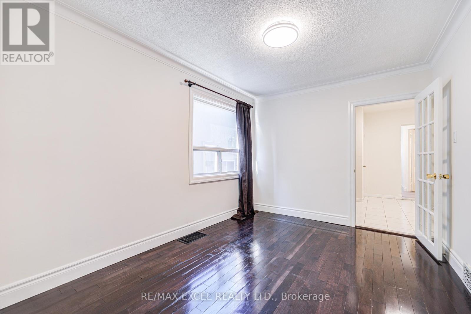 523 Delaware Avenue, Toronto, Ontario  M6H 2V3 - Photo 9 - C12197553