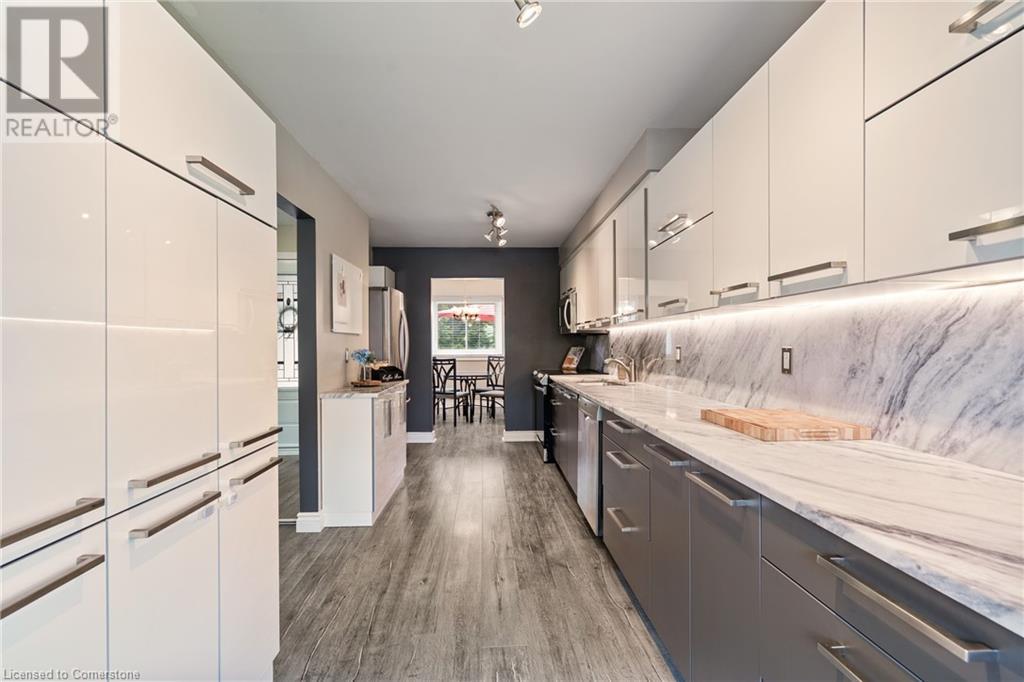 2448 Malcolm Crescent, Burlington, Ontario  L7P 3Y6 - Photo 12 - 40733142