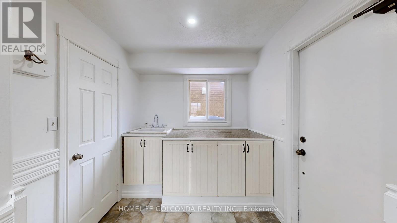 129 Kerr Boulevard, New Tecumseth, Ontario  L9R 1C7 - Photo 6 - N12195639