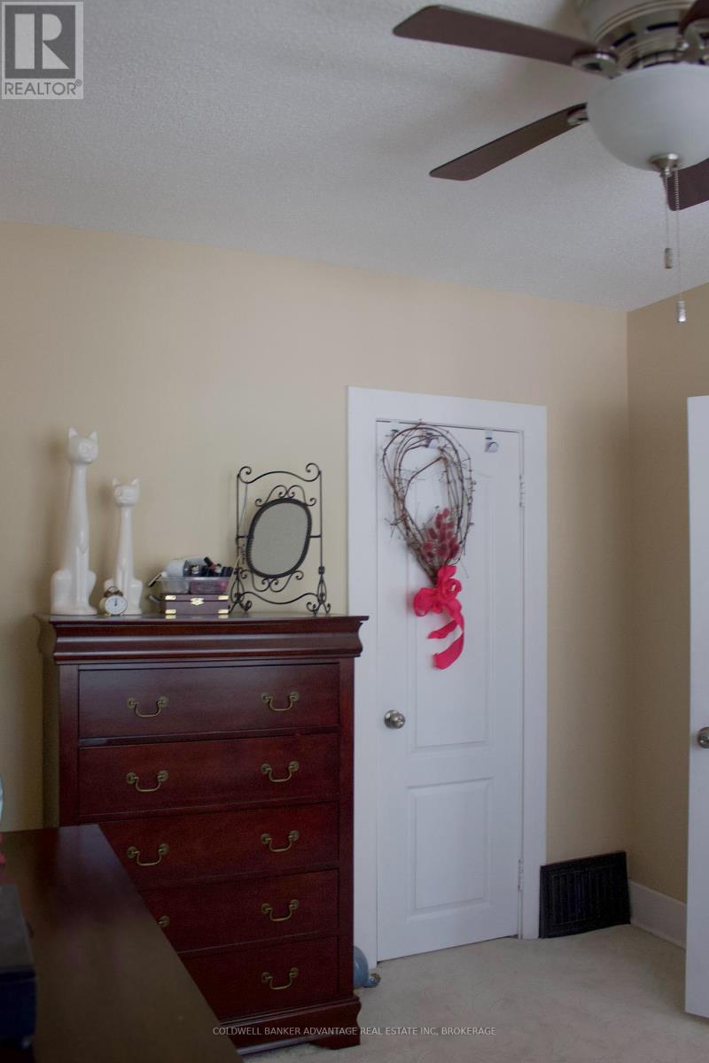 93 Garner Avenue E, Welland, Ontario  L3B 2X9 - Photo 27 - X12180198