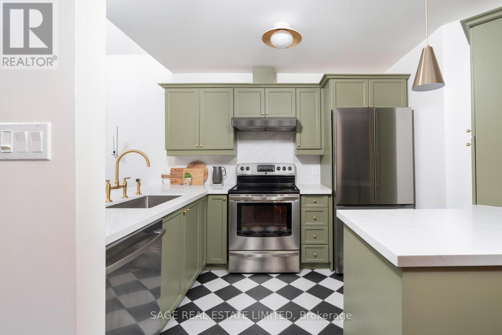 Property at 209 - 184 SNOWBRIDGE WAY image 3