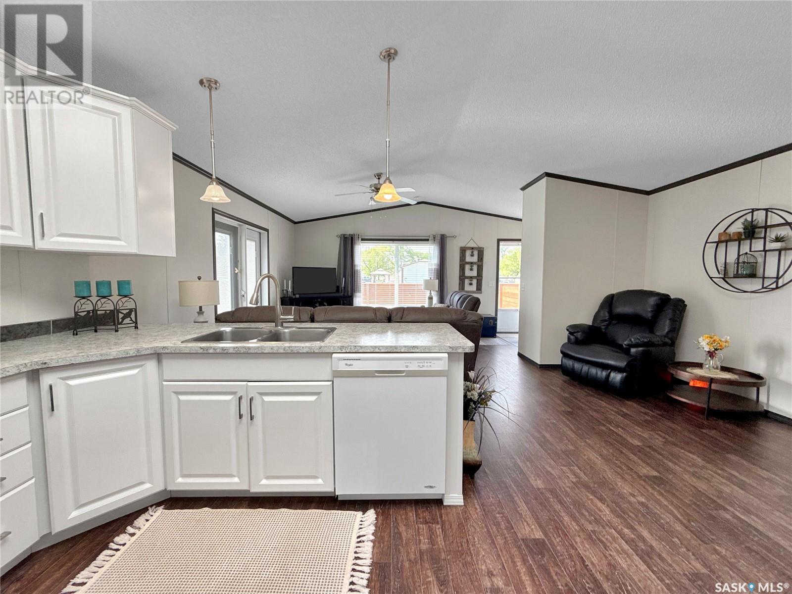 201 Margaret Court, Esterhazy, Saskatchewan  S0A 0X0 - Photo 14 - SK008237