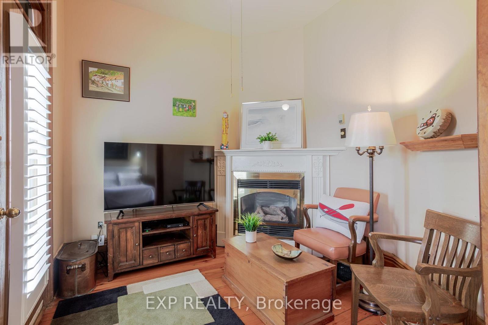 34 Field Road, Hamilton, Ontario  L0R 1R0 - Photo 22 - X12197544