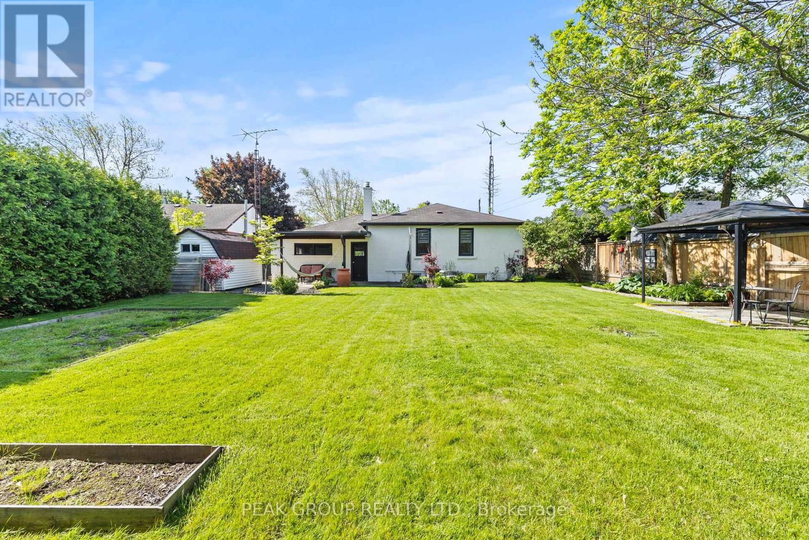 52 Maple Park Drive, Welland (Prince Charles), Ontario  L3C 3X6 - Photo 29 - X12197634