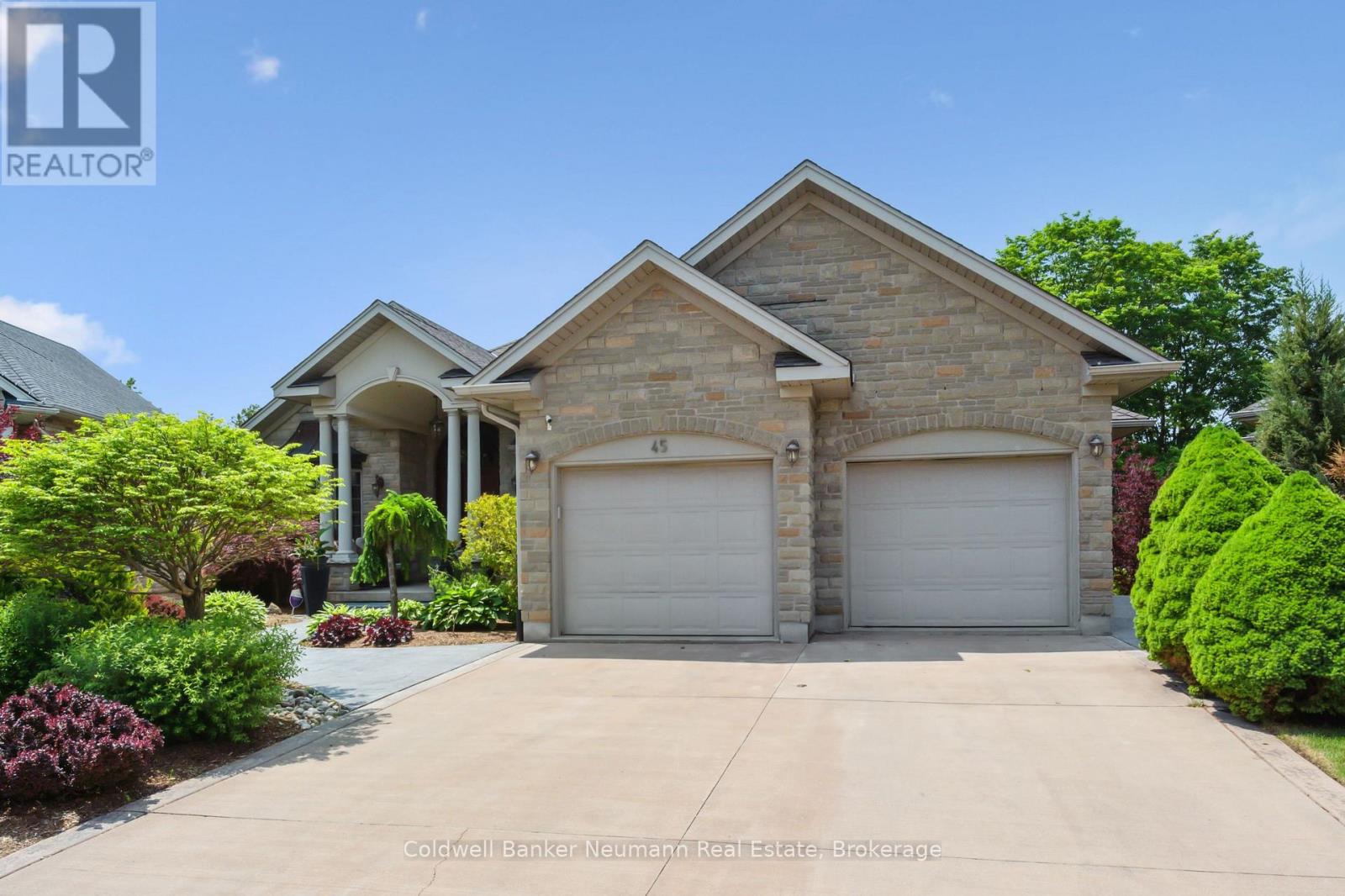 45 Keys Crescent, Guelph, Ontario N1G 5J7 - Photo 3 - X12197632