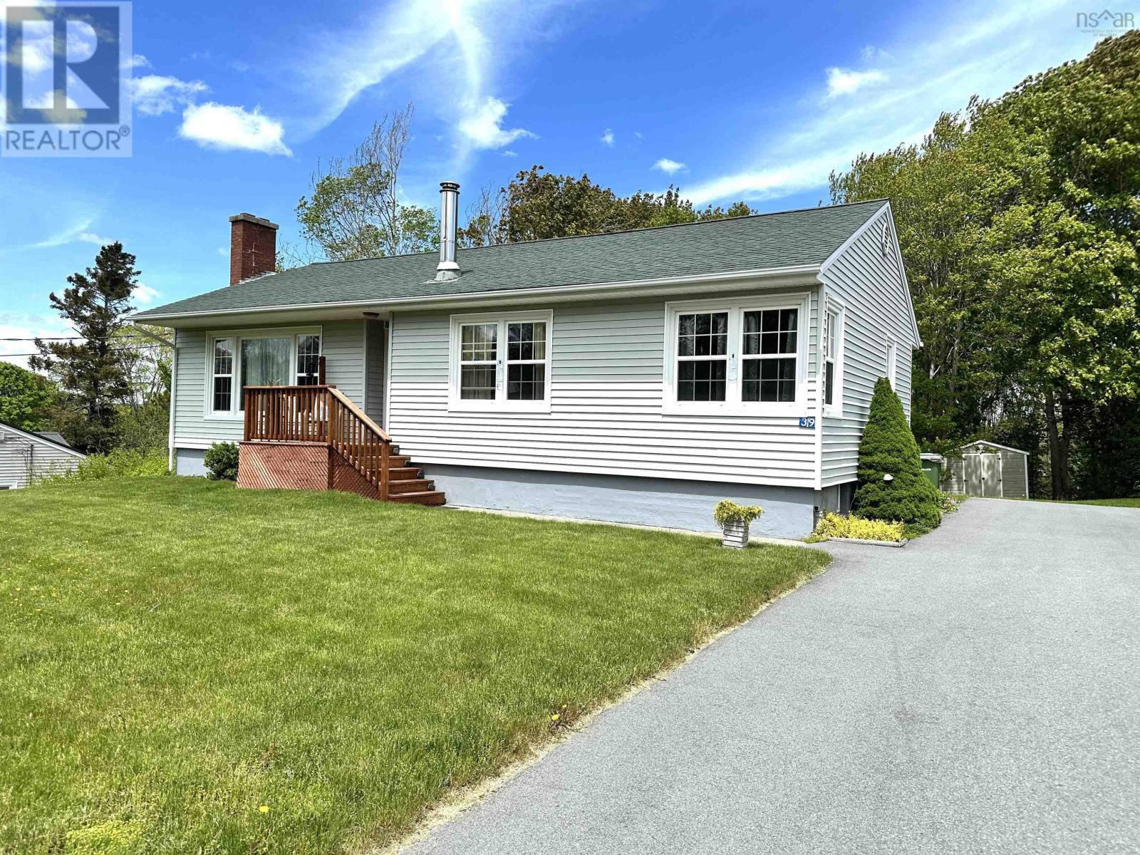 Property at 39 College Street image 1