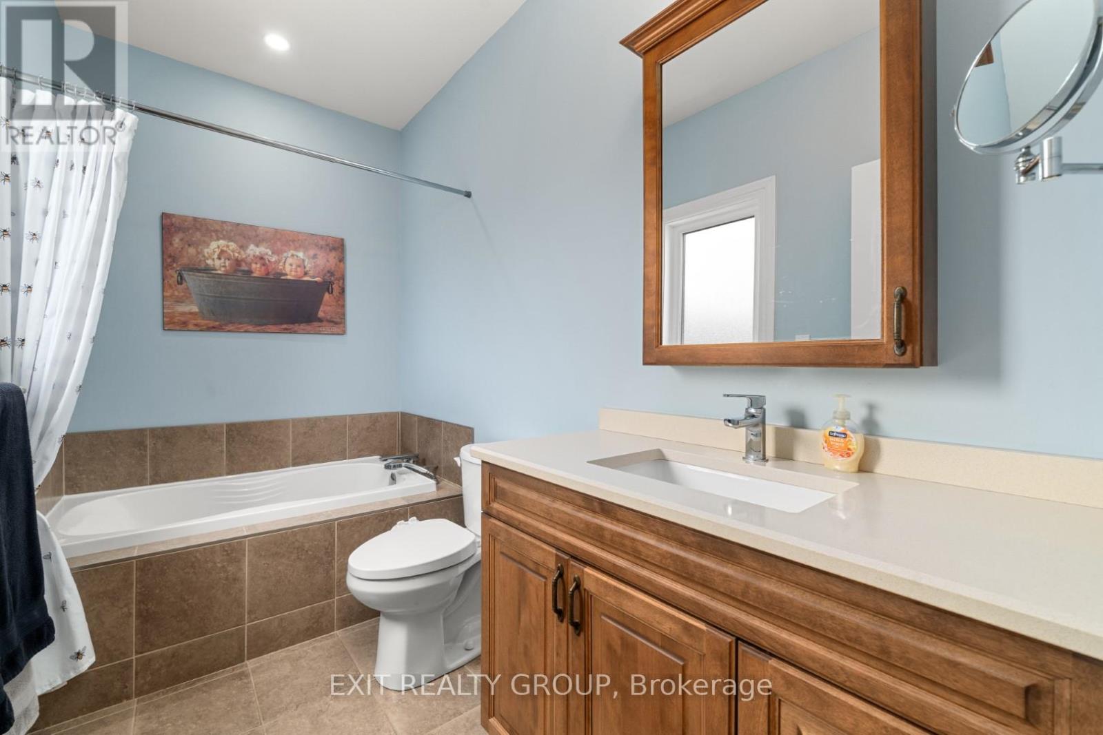 12 Conger Drive, Prince Edward County, Ontario K0K 3L0 - Photo 28 - X12196415